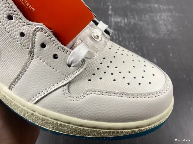 One Kick West Jordan Retro 2 Wie Golf NRG Aloha 1 Michelle High FV3565-100 0628